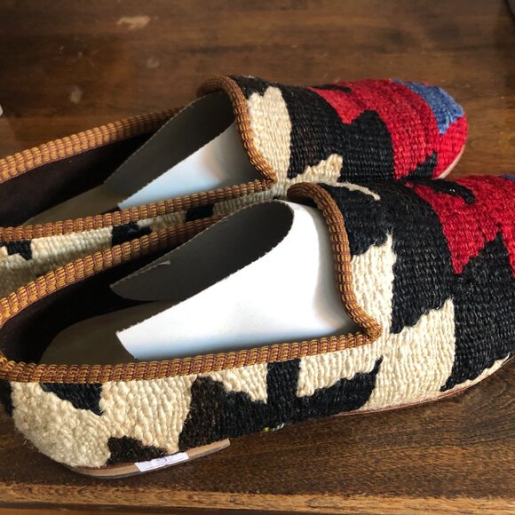 Handmade! Res Ipsa Kilim Loafers - Picture 6 of 6